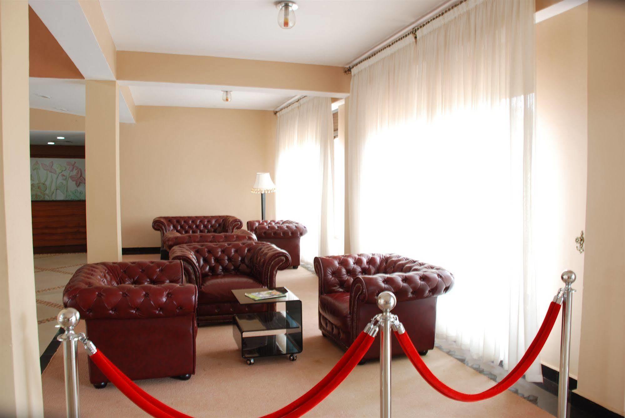 Silver Springs Hotel Kampala Exterior photo