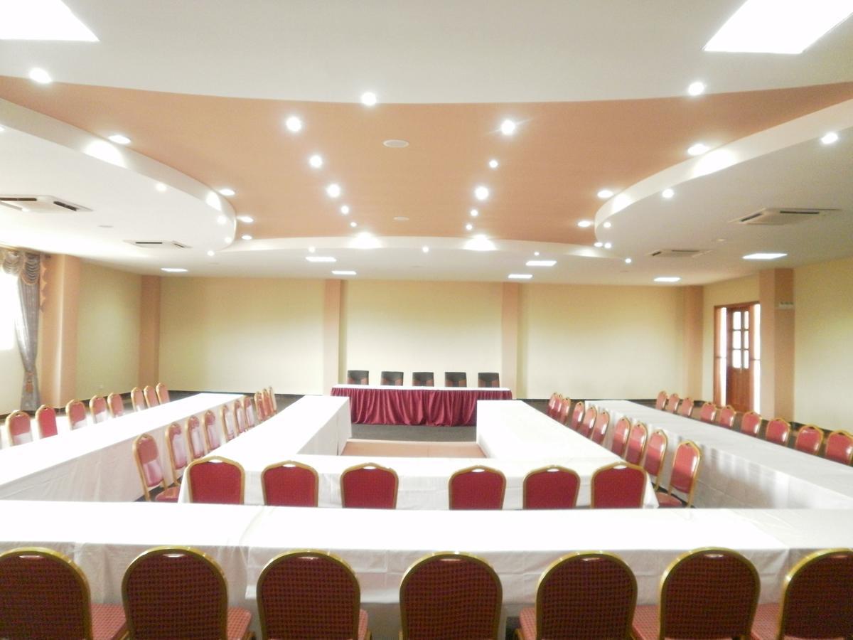 Silver Springs Hotel Kampala Exterior photo