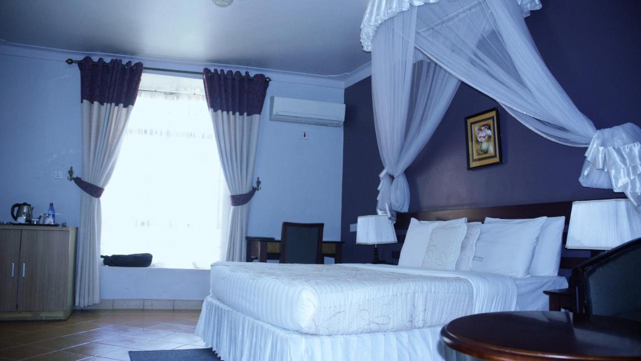 Silver Springs Hotel Kampala Exterior photo