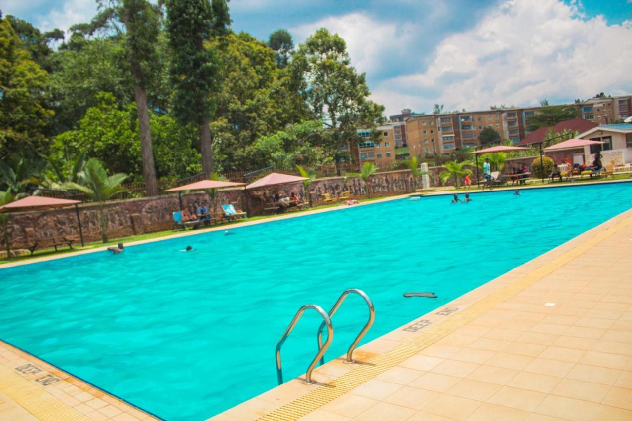 Silver Springs Hotel Kampala Exterior photo