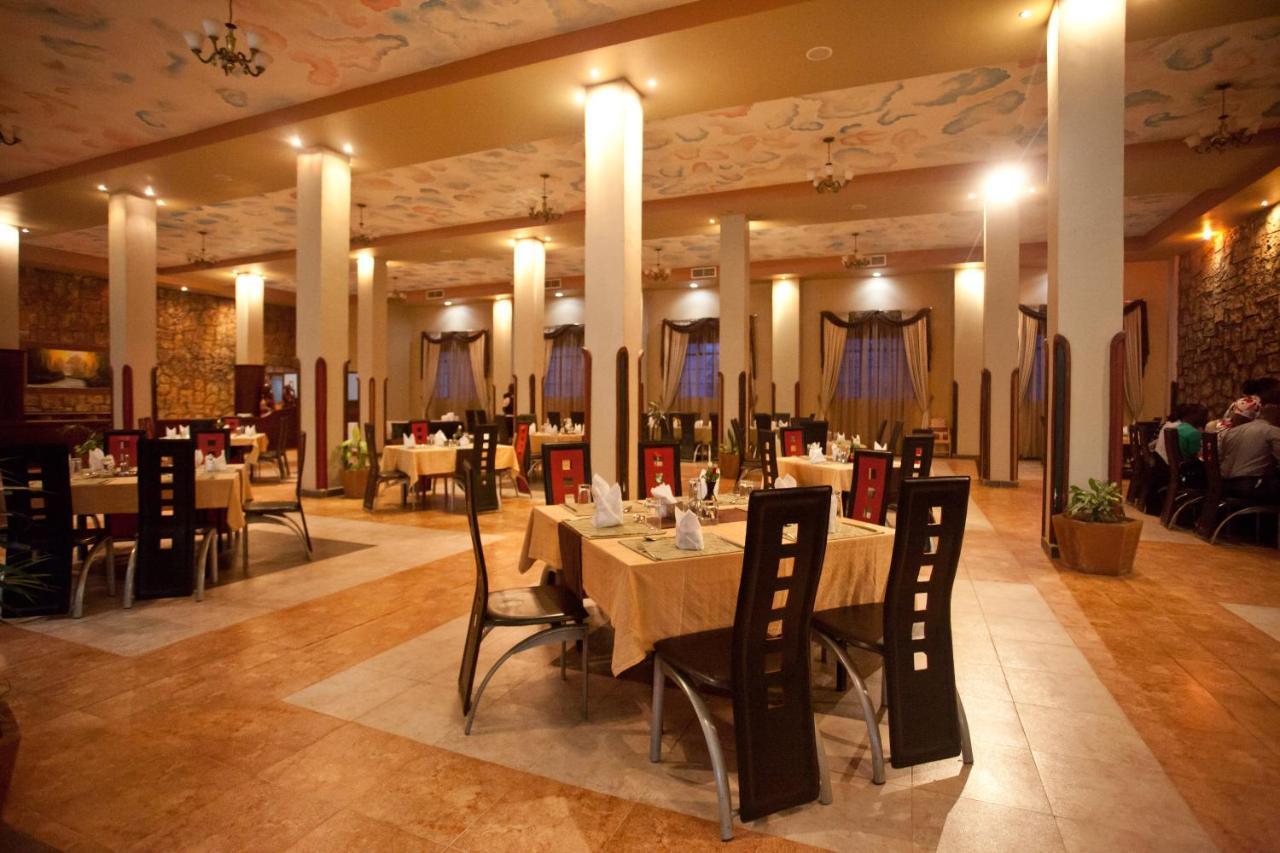 Silver Springs Hotel Kampala Exterior photo